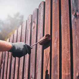 How To Paint a Garden Fence